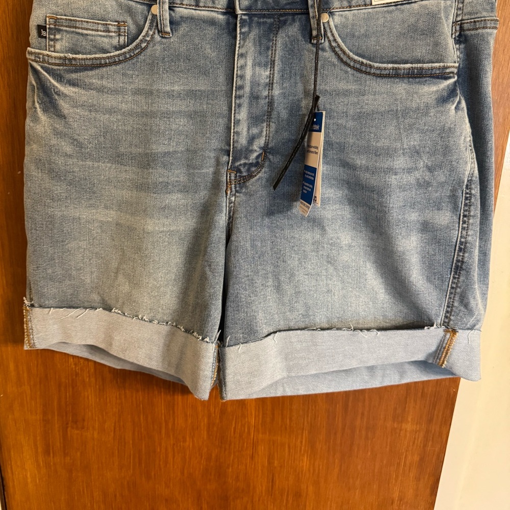 NWT, Judy Blue Medium Blue Jean Shorts, Size 1XL, High Waist, Moisture Control - Picture 13 of 14